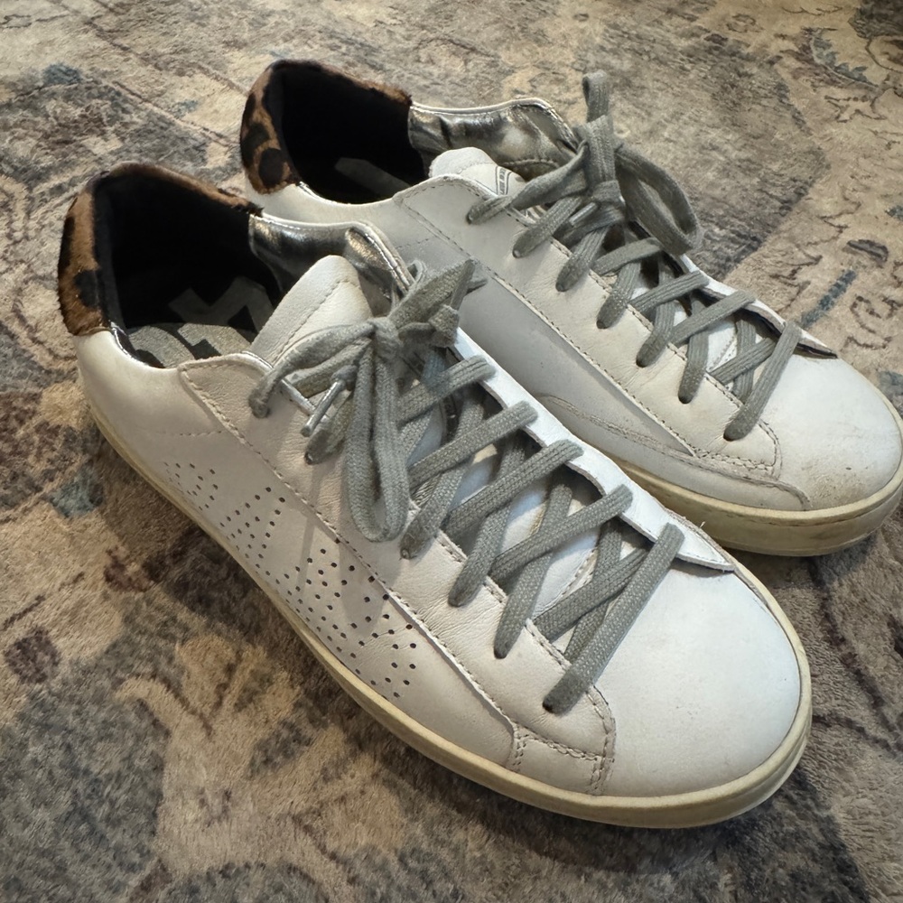 P448 White and Gray Sneakers Perforated Low-Top Design